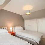 3 Croftside