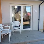 Avalon Studio. Comfy Well Equipped Cosy Studio.