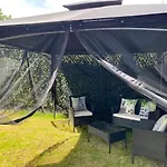 Hillside Lodge