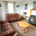 Hill View Cottage - Near Aviemore