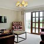 Lochnagar Lodge