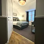 Ravenscraig Guest House
