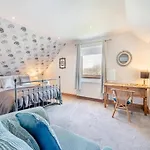 Croftside House - S4401