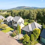 Holiday Home Glenpark By Interhome
