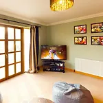 Lairig Ghru Lodge