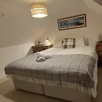 Wee Blondie\'S Ski Cottage