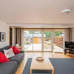 4Guests-2Br-Privategarden-Freeparking