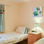 Glen Apartment