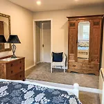 Holiday Home Falcon Lodge By Interhome
