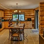 Cedar Lodge