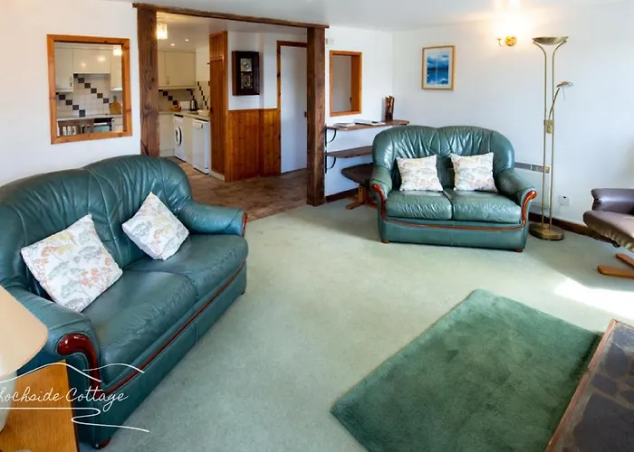 Lochside Cottage - Near Aviemore