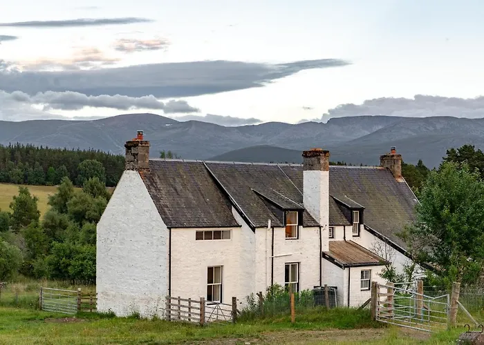 Achnahatnich House