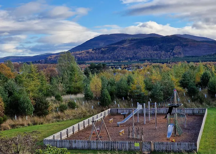 Snowmass Lodge - Hot Tub In Aviemore