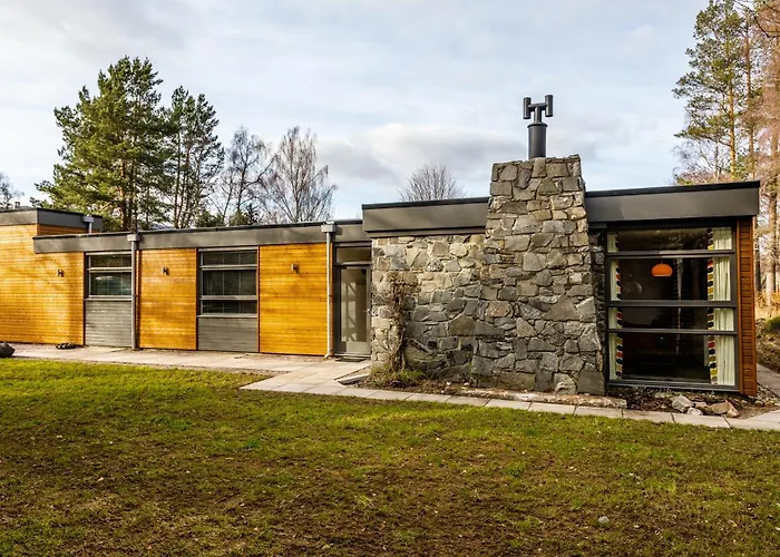 Strathy House