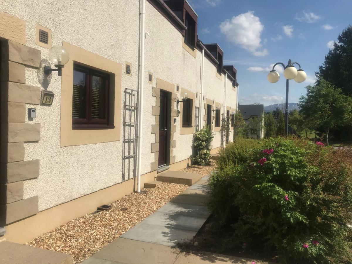 Scandinavian Village Ltd 4*