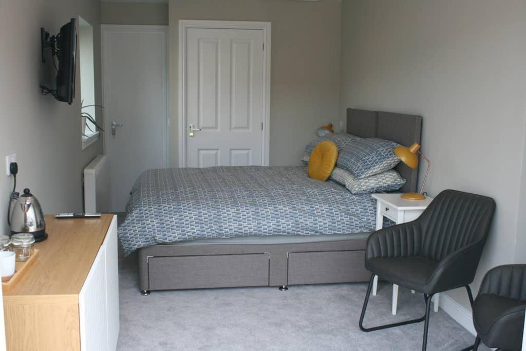 The Snug At The Lodge, Homestay *