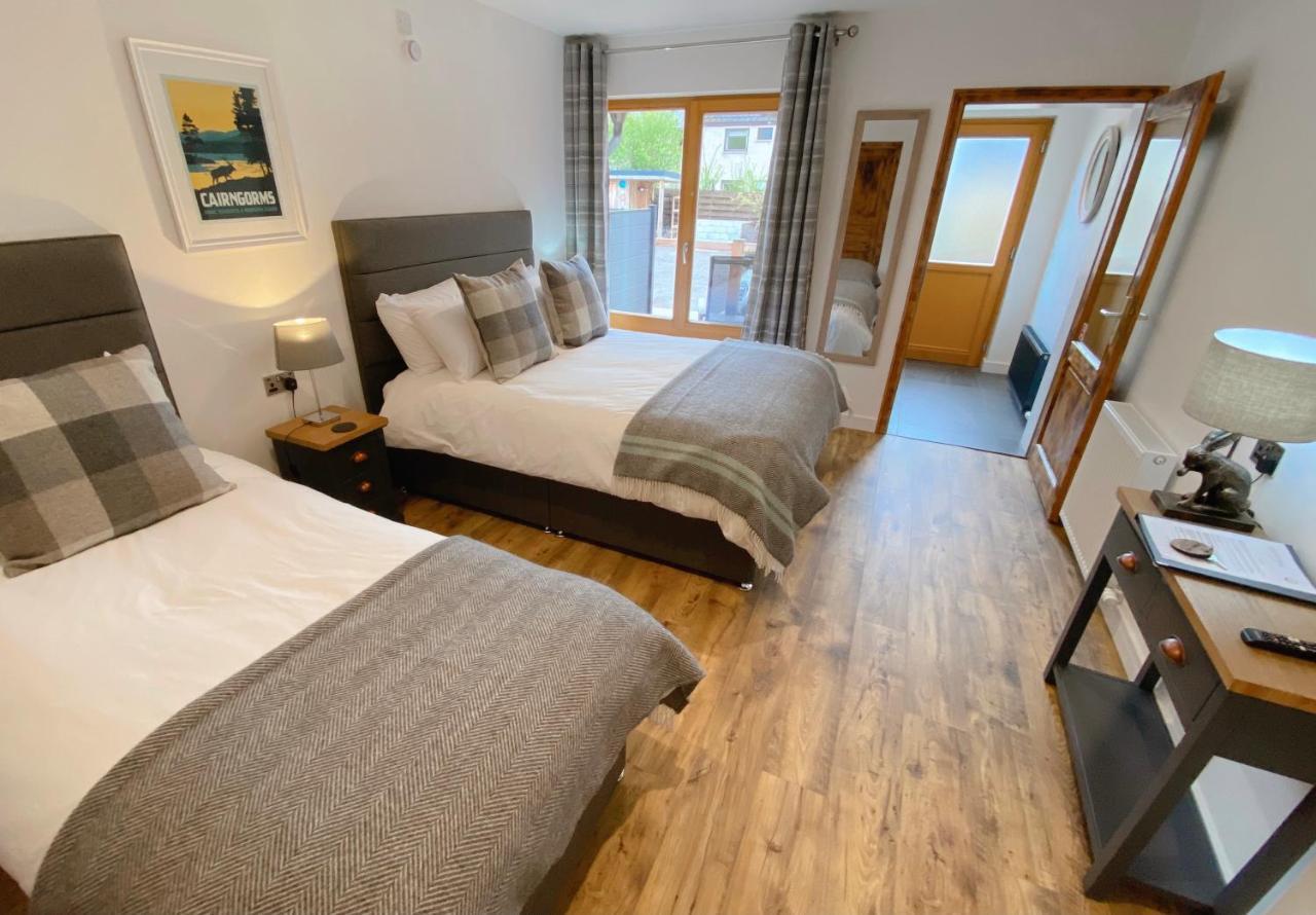 Ravenscraig 4*