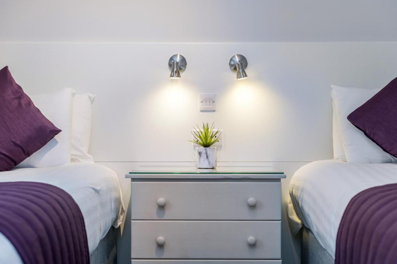 High Range Self-catering *
