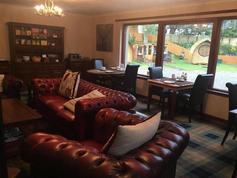 Eriskay And Glamping Bed & Breakfast 4*