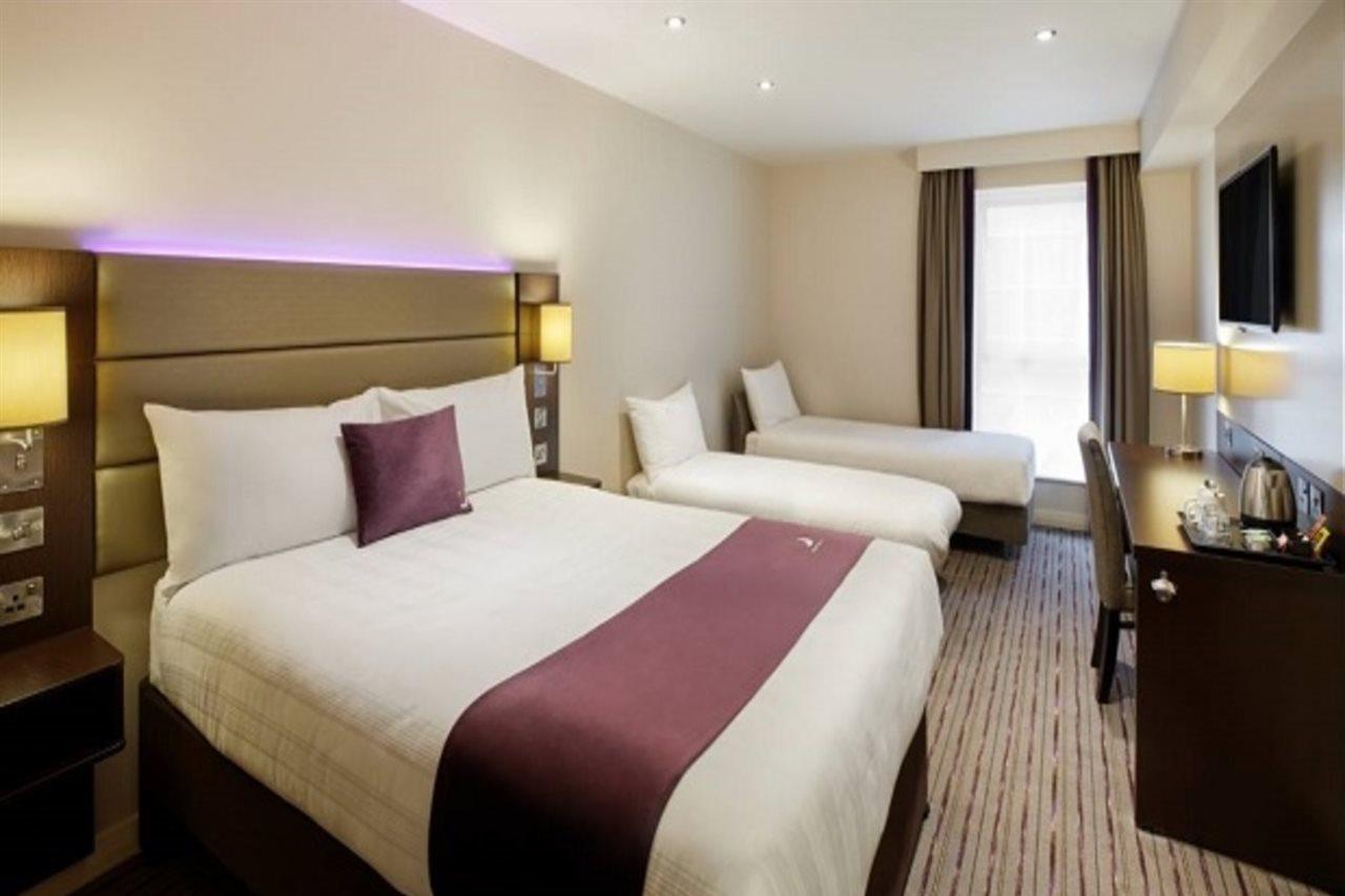 Premier Hotel
