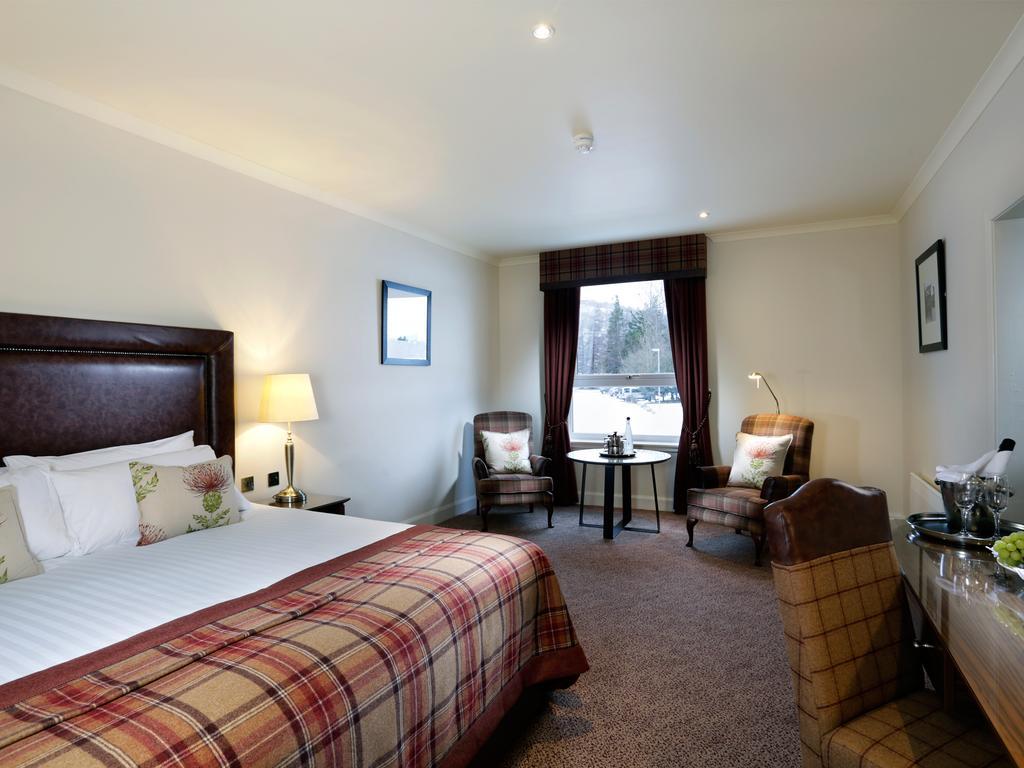 Hotel Macdonald At Macdonald 4*