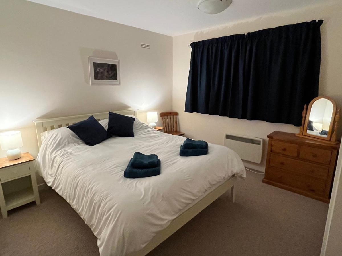 Comfortable 3 Bedroom In *