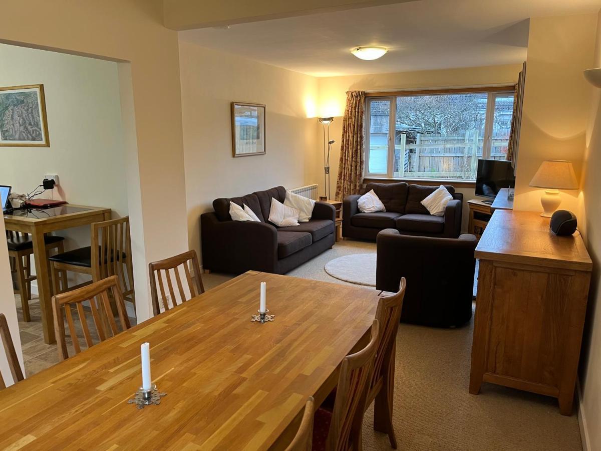 Comfortable 3 Bedroom In Holiday home Aviemore