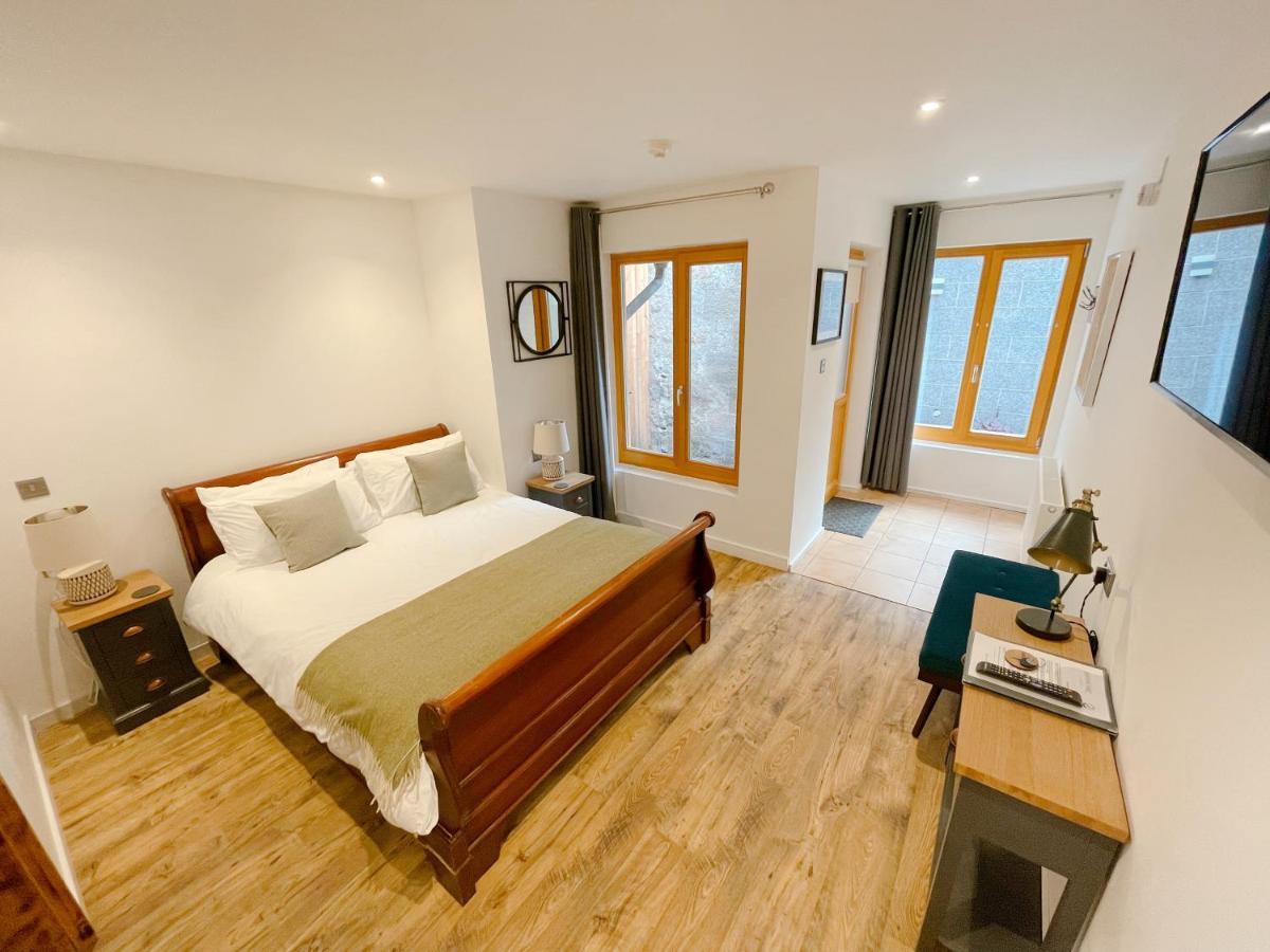 Ravenscraig Guest house 4*