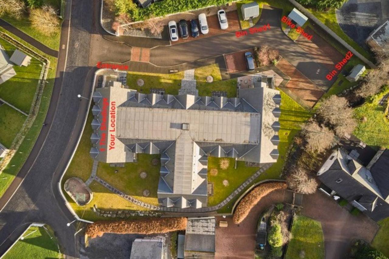 The Steadings, Luxury 5 Star Rated 3 Bed With Cinema Garden And Parking Apartment