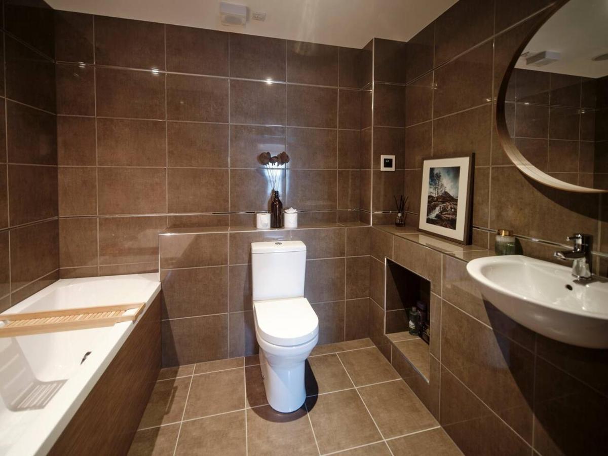 Apartment The Steadings, Luxury 5 Star Rated 3 Bed With Cinema Garden And Parking Aviemore