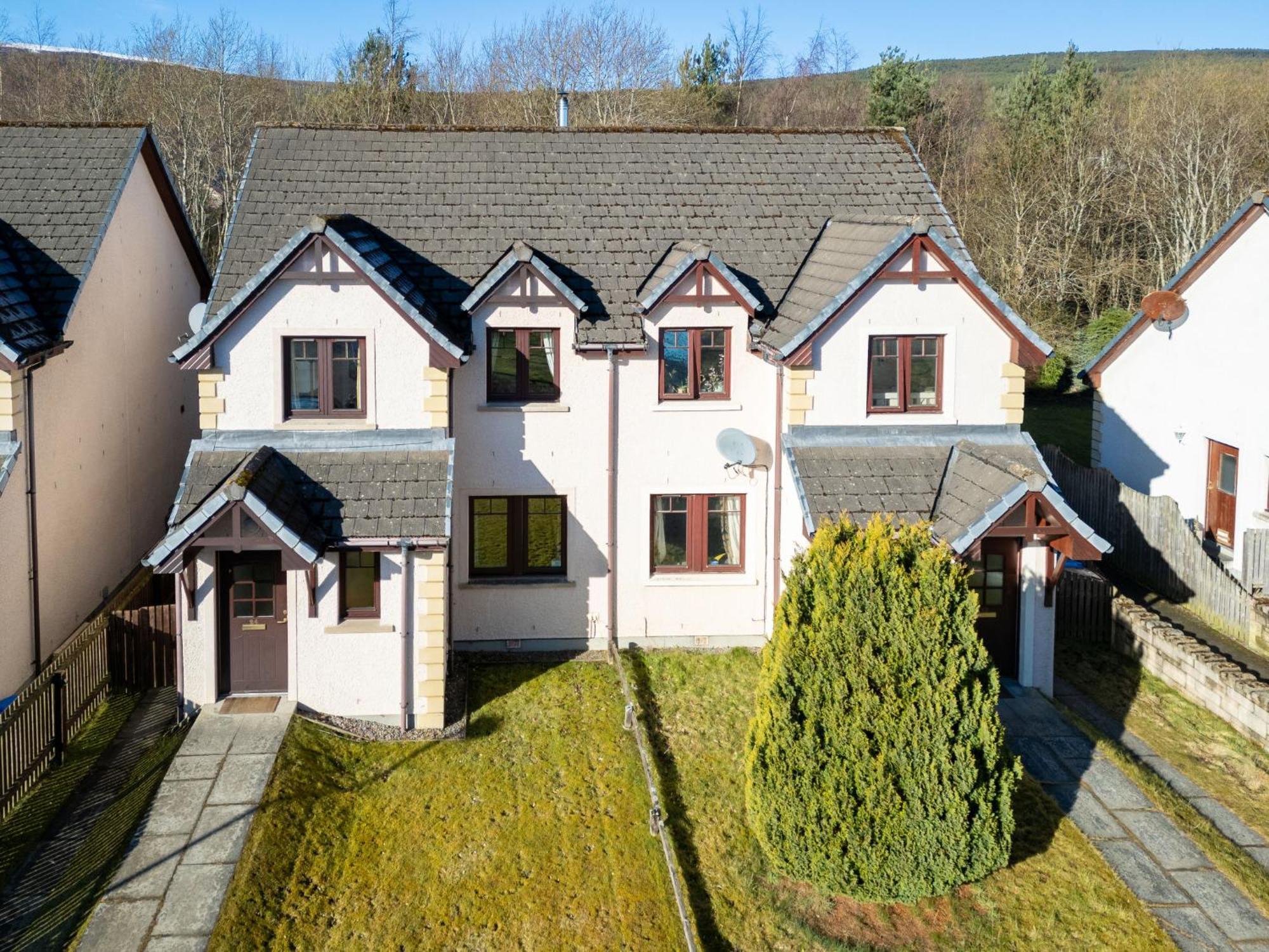 Cosagach By Interhome Aviemore