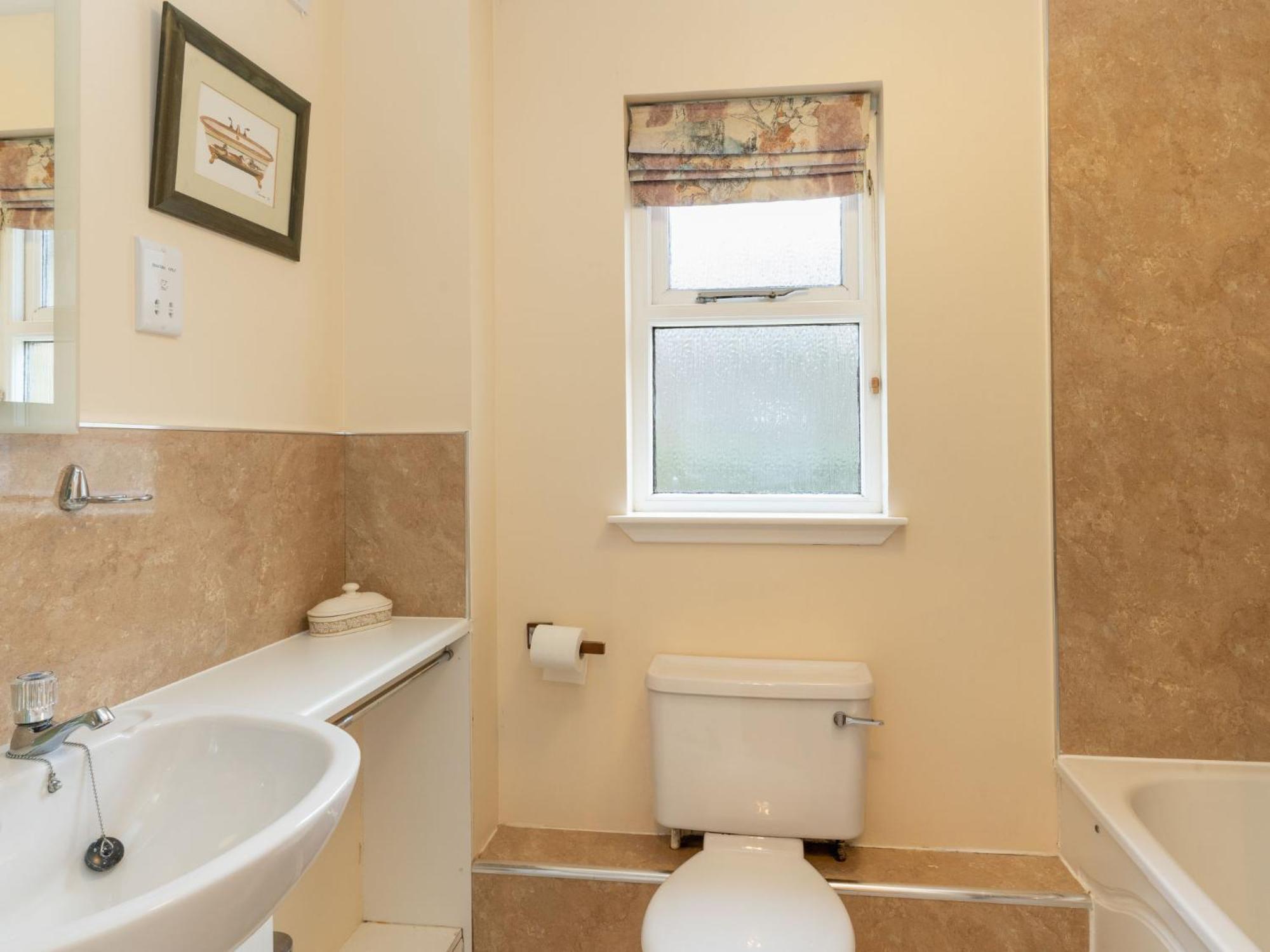 Holiday home Falcon By Interhome Aviemore