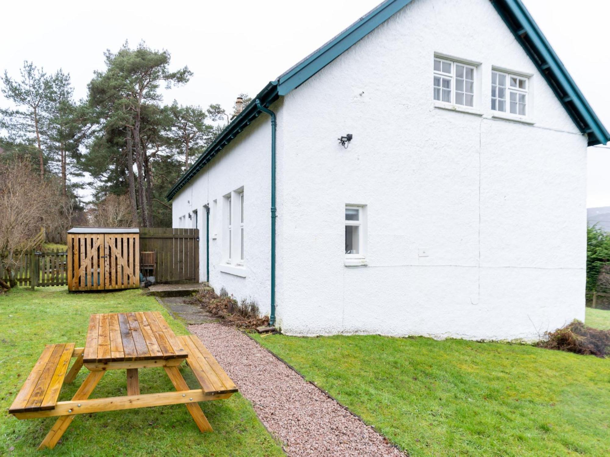 2 Railway By Interhome Aviemore