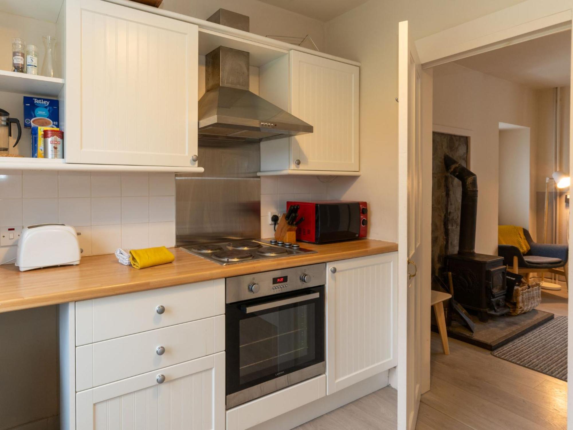 2 Railway By Interhome *