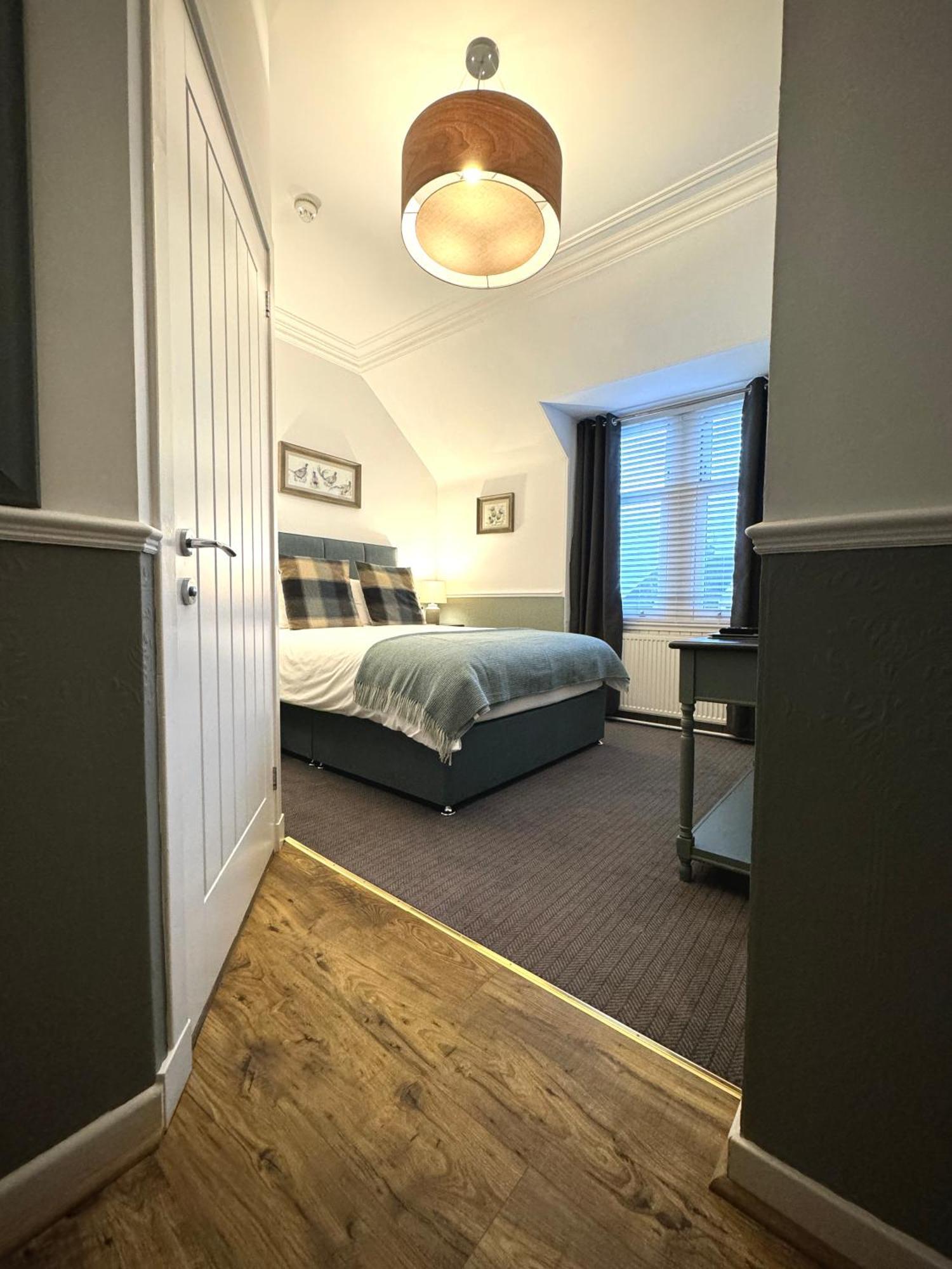 Ravenscraig 4*