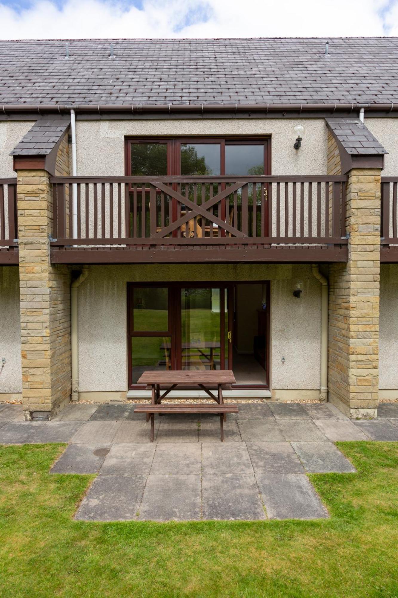 Scandinavian Village Ltd 4*