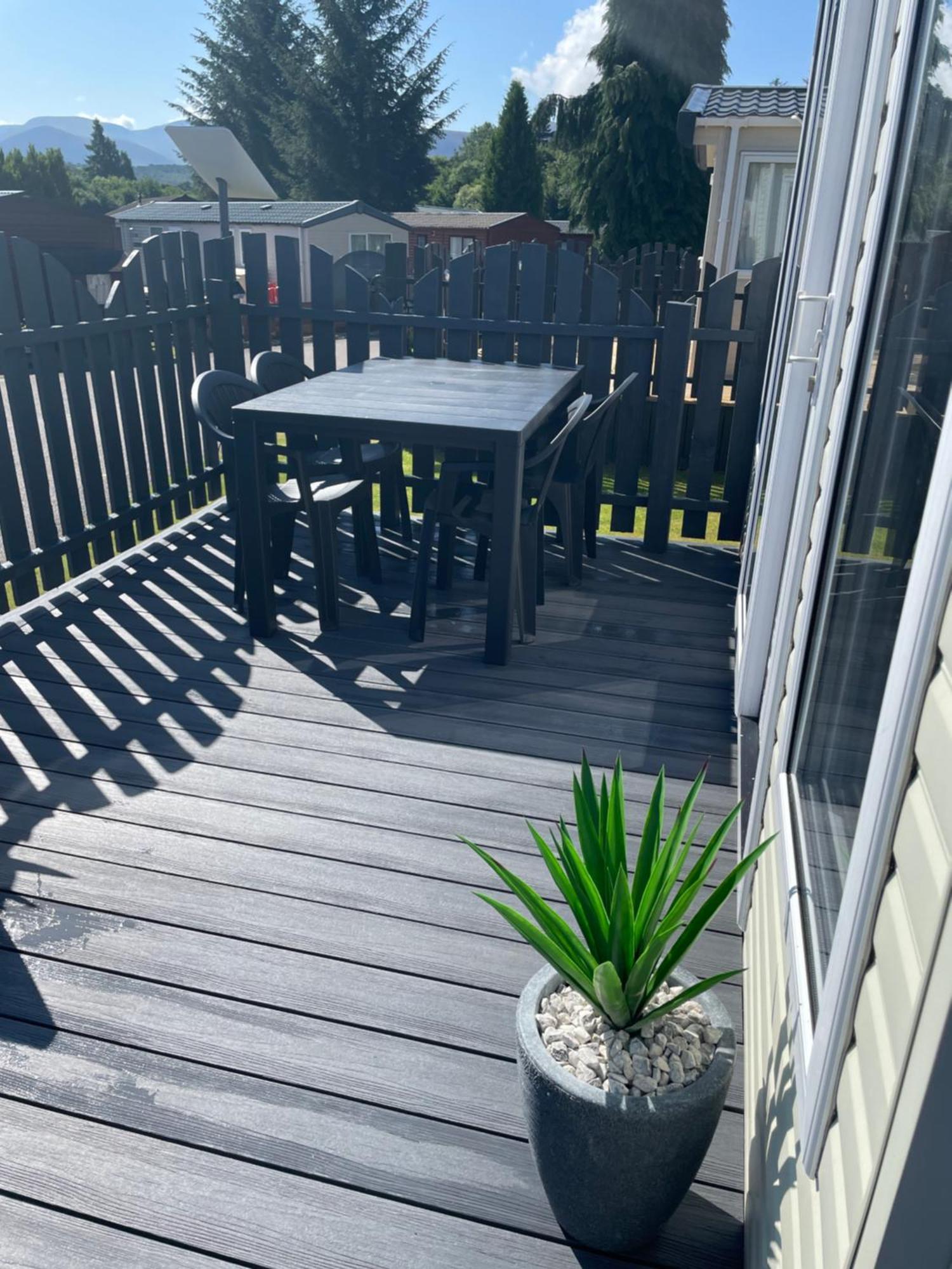 Freedom Lodge-aviemore With Free Starlink Superfast Broadband 150mbps - Bedding And Towels Included - Pet Free Holiday home