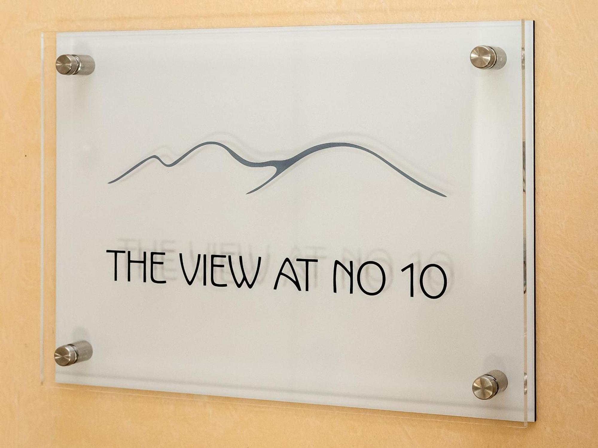 Holiday home The View At No10 *