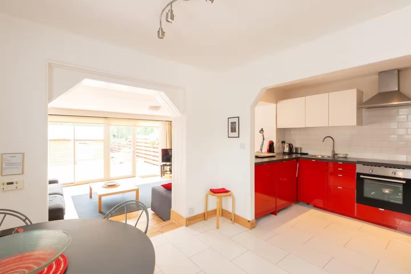 4guests-2br-privategarden-freeparking Holiday home *