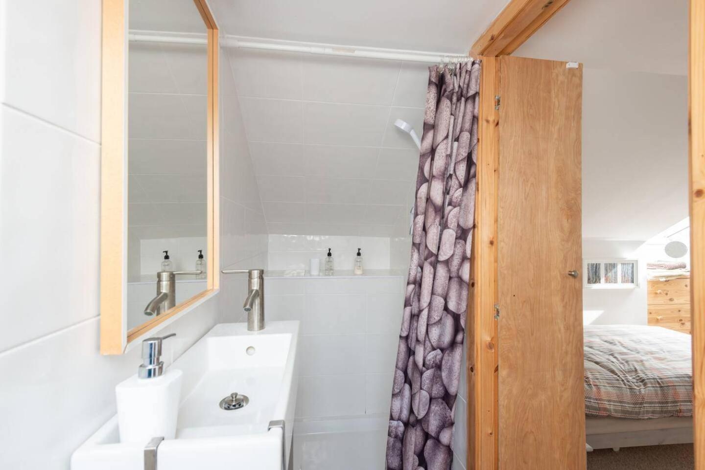4guests-2br-privategarden-freeparking Aviemore