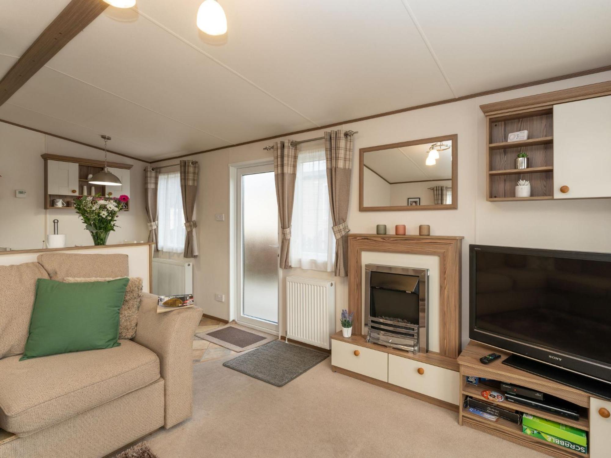 Monarch By Interhome *