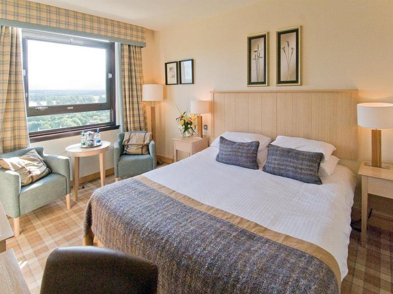 Hotel Macdonald Highlands At Macdonald 4*