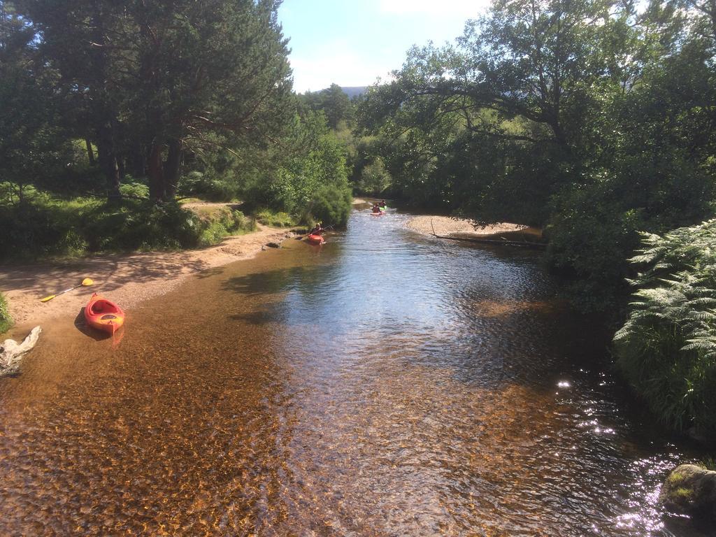 Riverbank Holiday home *