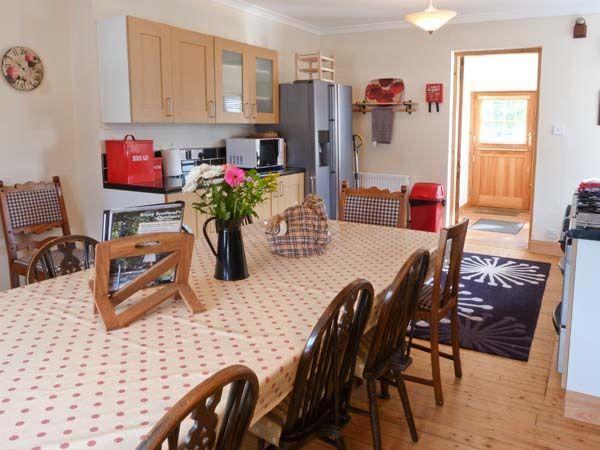 Holiday home Glencanisp *