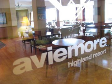 Hotel Macdonald Academy