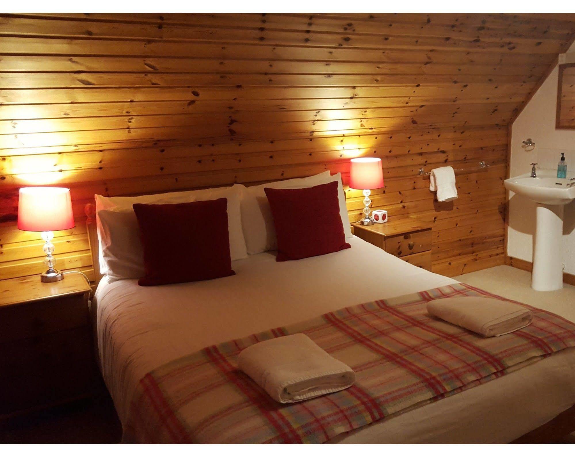 Carn Mhor Bed & Breakfast 3*