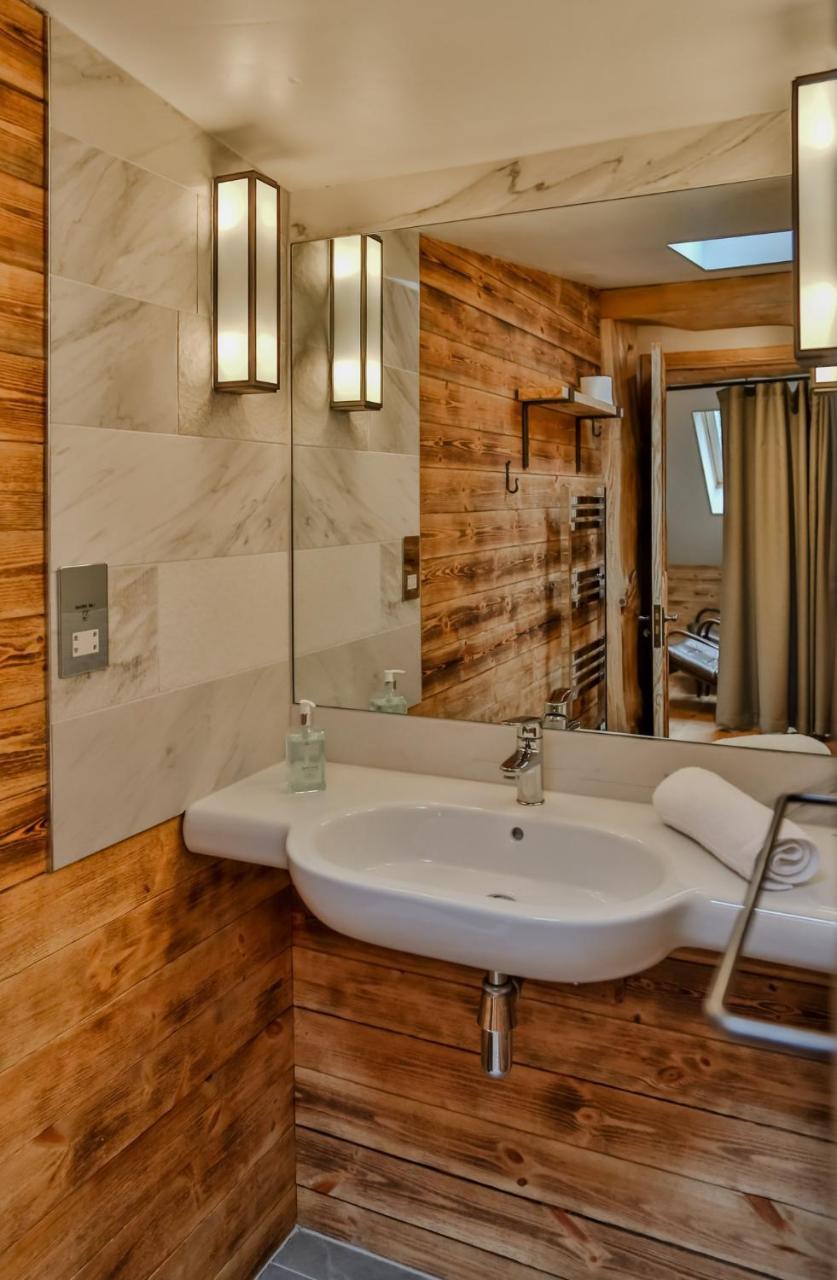 Cedar Chalet *