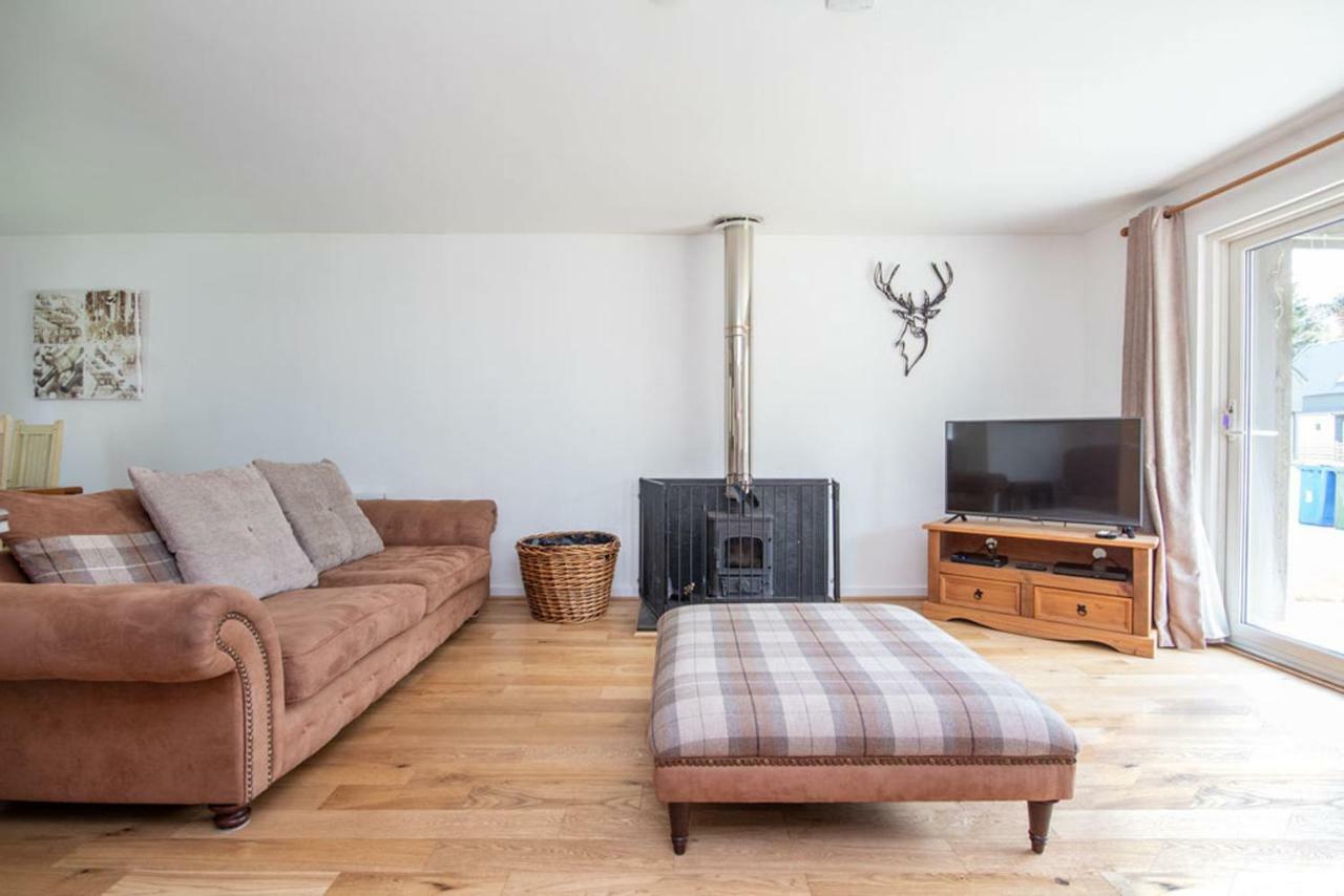 Delmhor 4 *