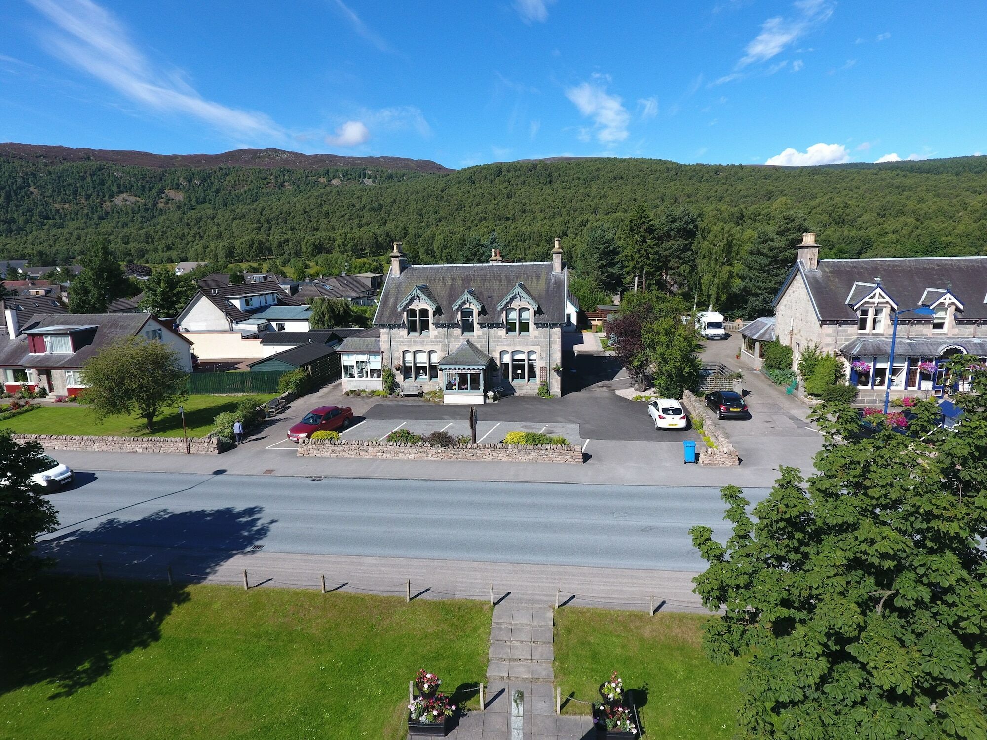 Cairngorm Guest house 3*
