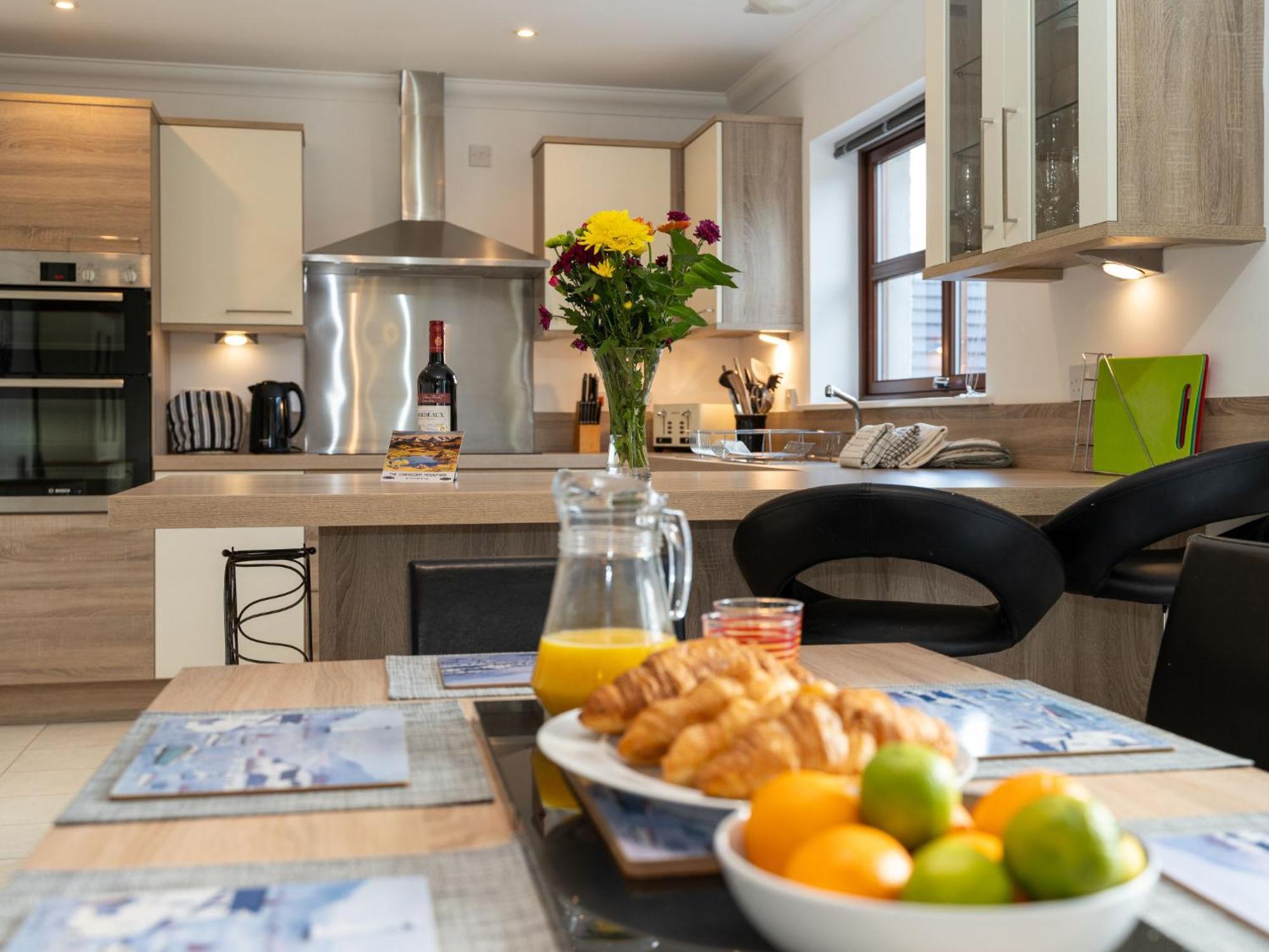 Pineways By Interhome * Aviemore